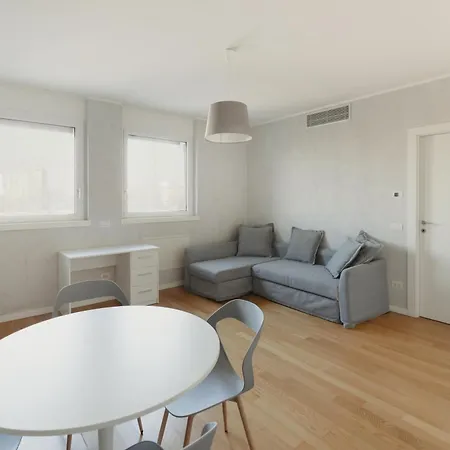 Gohost - Modern With Private Terrace Near Duomo