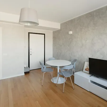 Gohost - Modern With Private Terrace Near Duomo *