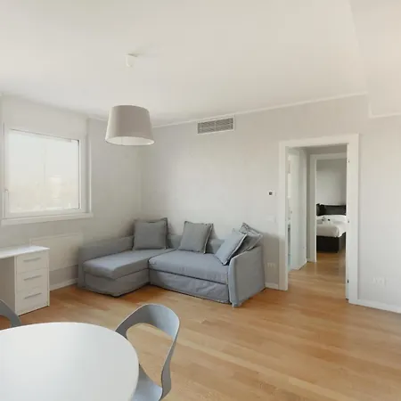 Gohost - Modern With Private Terrace Near Duomo *