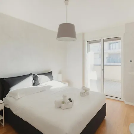 Gohost - Modern With Private Terrace Near Duomo