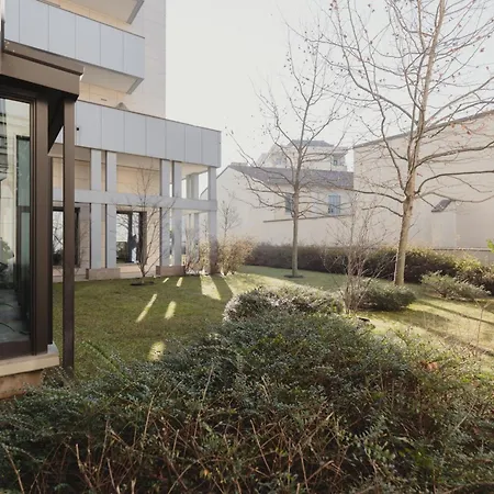 Gohost - Modern With Private Terrace Near Duomo * Milaan