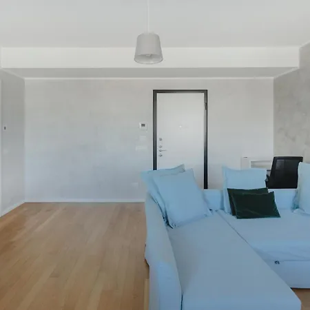 Διαμέρισμα Gohost - Modern With Private Terrace Near Duomo