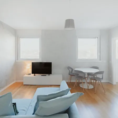 Διαμέρισμα Gohost - Modern With Private Terrace Near Duomo