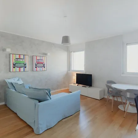 Gohost - Modern With Private Terrace Near Duomo * Milaan