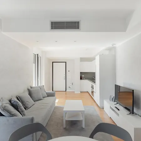 Appartement Gohost - Modern With Private Terrace Near Duomo Milaan