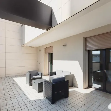 Gohost - Modern With Private Terrace Near Duomo Апартаменты *